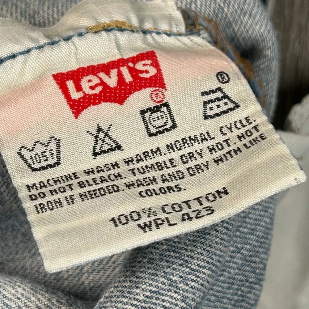 Vintage Levis 501 Original Fit Jeans 33x32 Fits 33X31 Light Wash Blue Button Fly